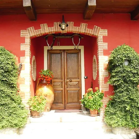 Oda ve Kahvaltı Bricco Del Gallo Sinio